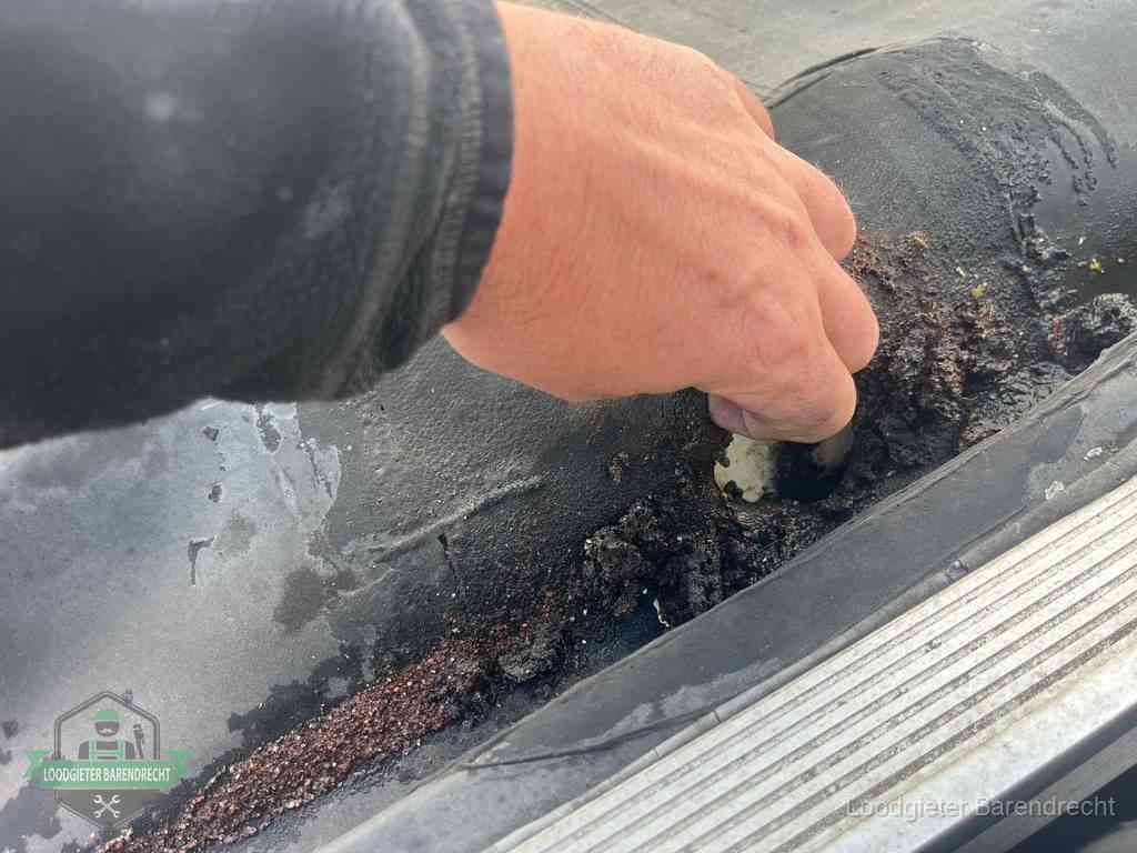 Daklekkage In, Loodgieter Barendrecht, Barendrecht